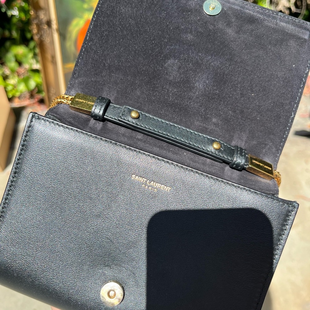 Yves Saint Laurent Black Bag. Gold Hardware. Crossbody Small. Vintage - Picture 2 of 4